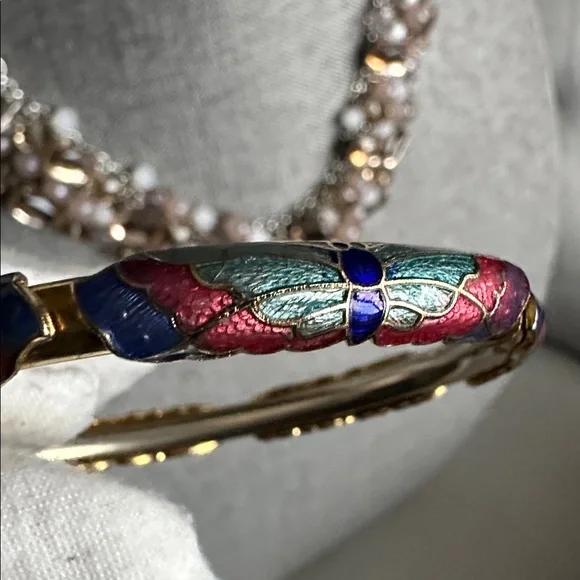 Vintage cloisonne Colorful butterfly enamel bangle bracelet. - Picture 5 of 7
